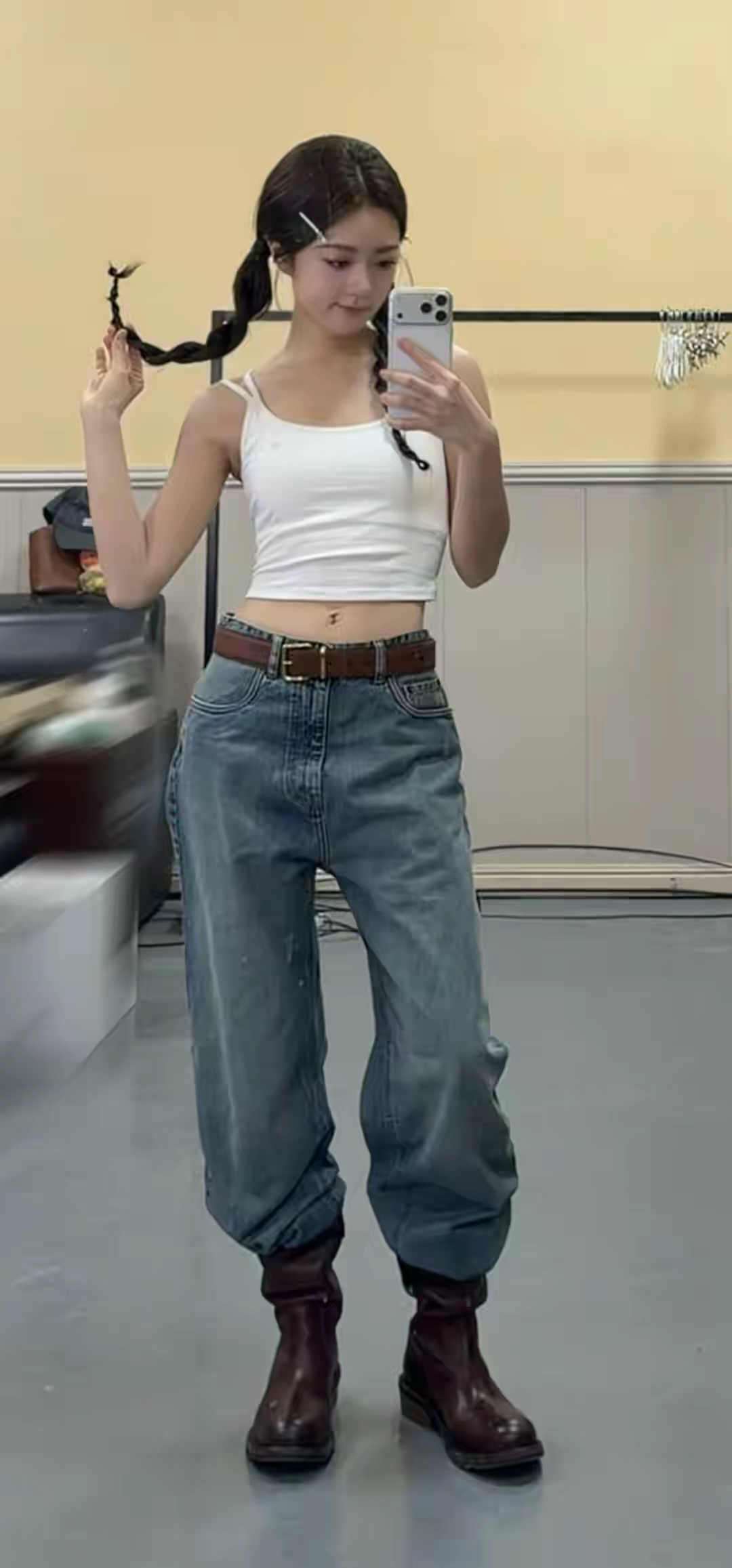 赵今麦运动背心露脐装