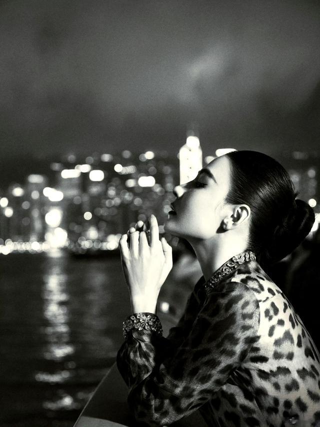 张柏芝穿豹纹太权威了,冷艳与美貌结合,把人拉回90年代港风盛世