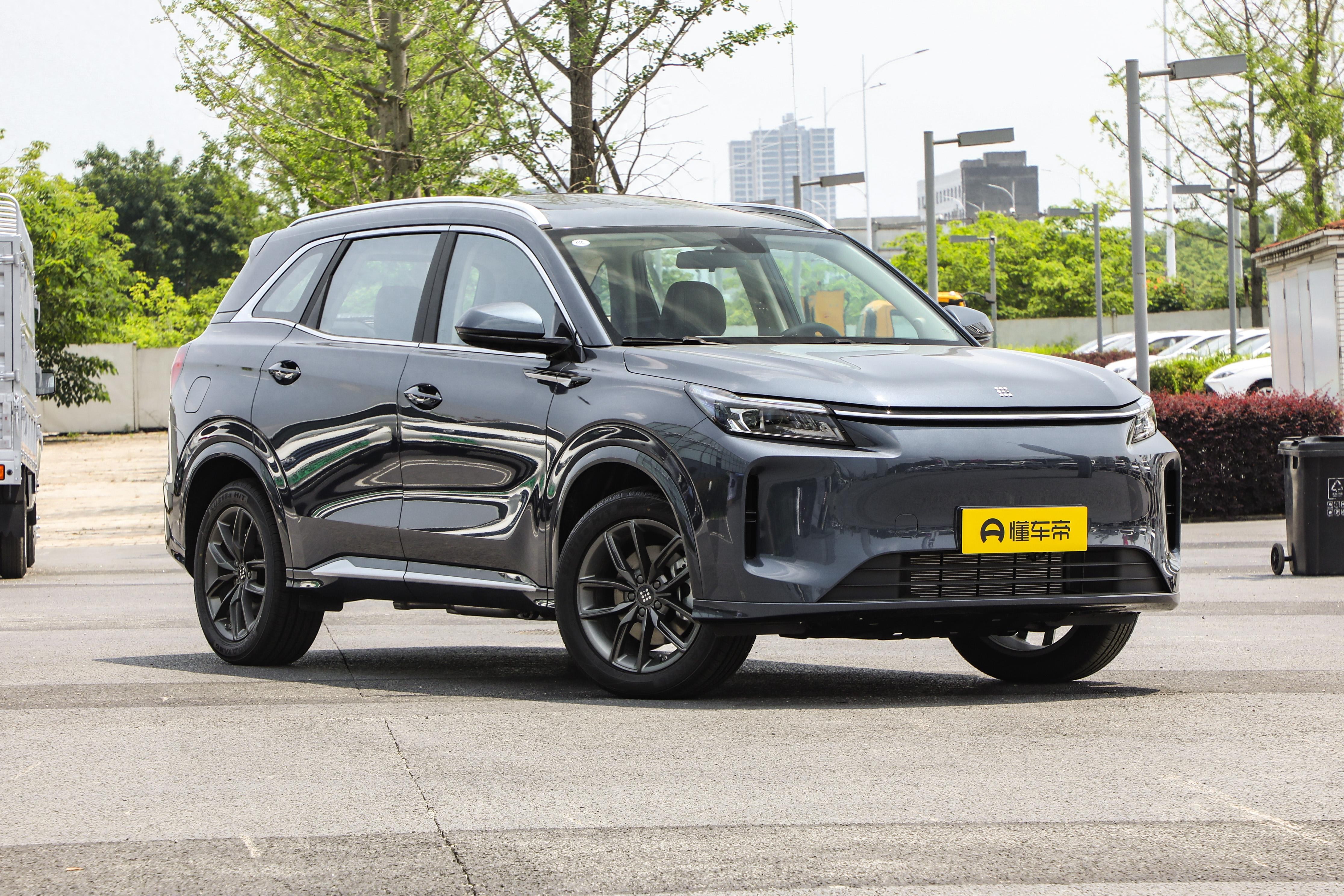 10万级插混SUV，空间大续航足，家用选它很合适！| 试驾笔记