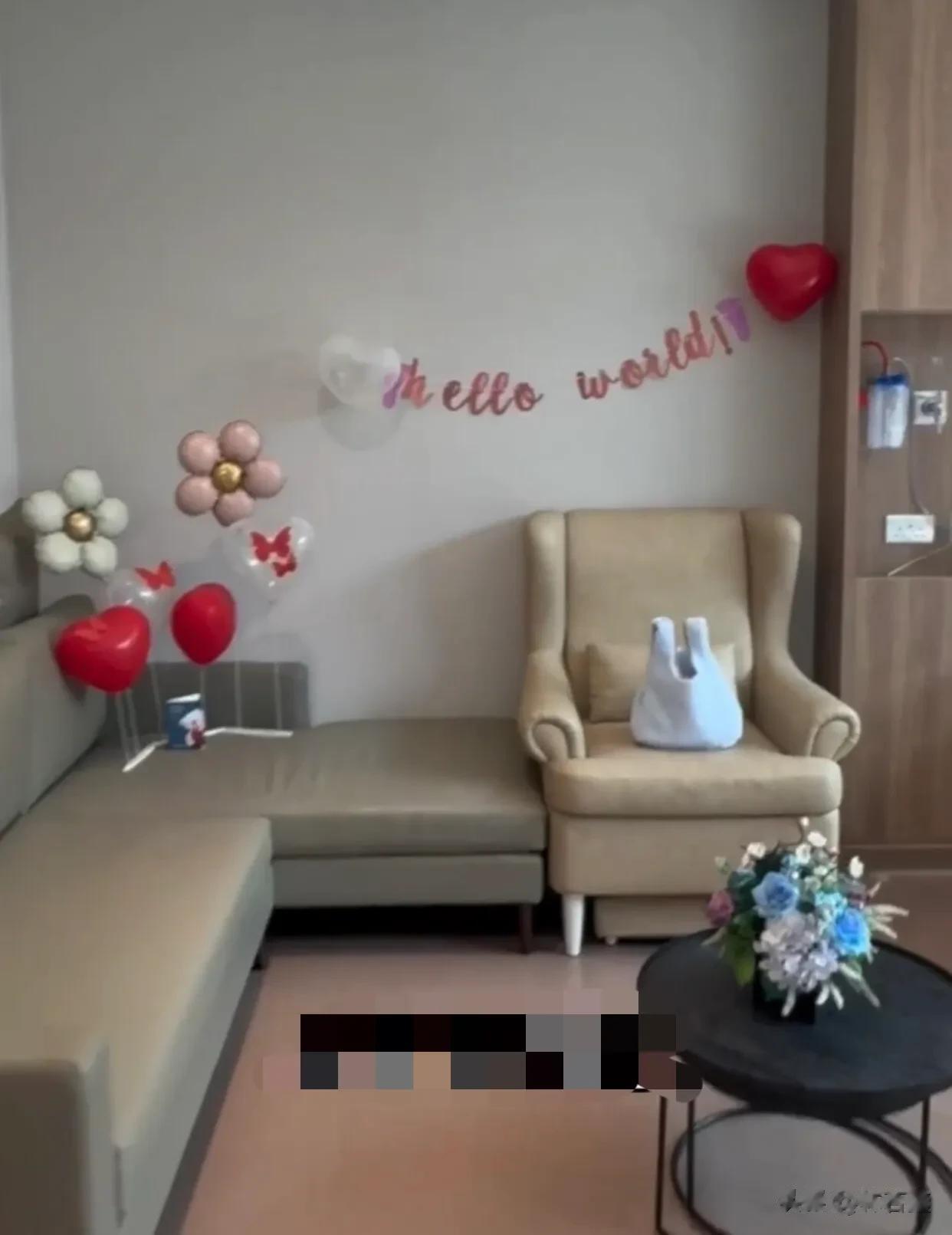 45岁方力晒老婆生产Vlog，官宣得女，一家三口合影，画面温馨！