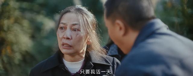 韩庚亡命途中与钟楚曦意外同框，这场面太刺激了！