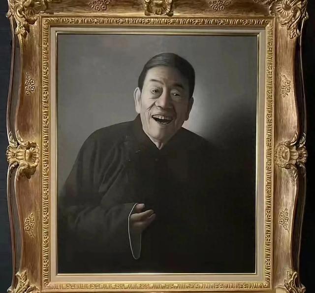 杨少华灵堂照太奢华!花篮遍布大厅,10条华子做贡品,郭德纲悼念