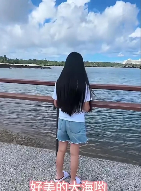 张兰飞台北陪孙女购物,家庭矛盾激化,谁来守护孩子的笑容?