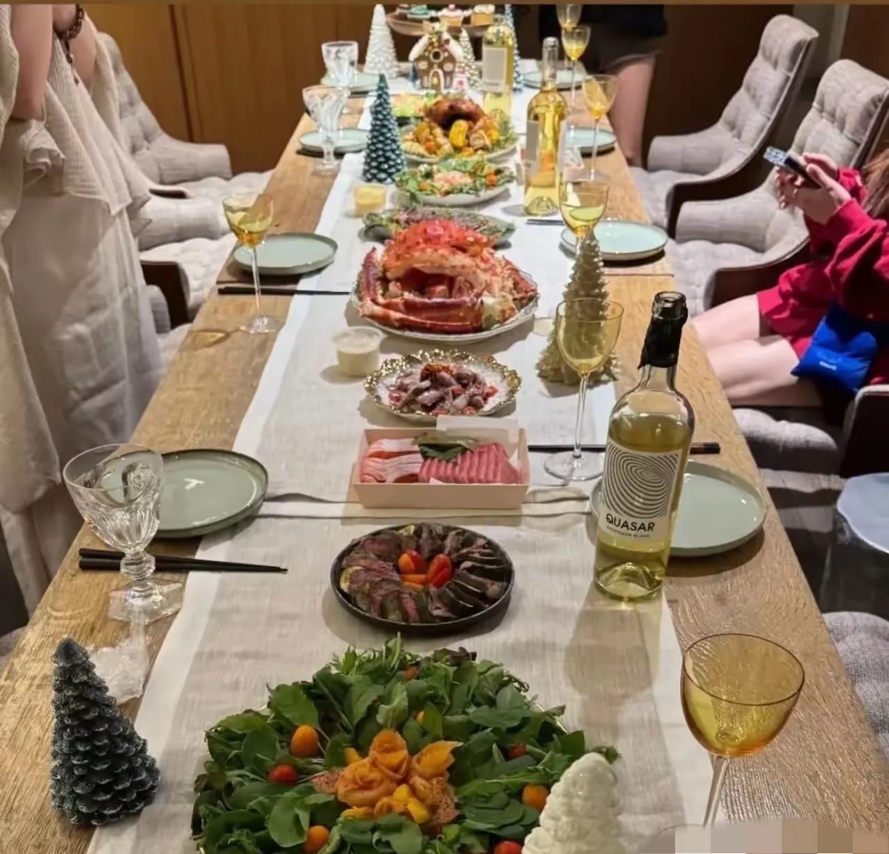 圣诞夜玥儿霖霖惊喜出现！已有新朋友圈，家中待客马筱梅亲自采买