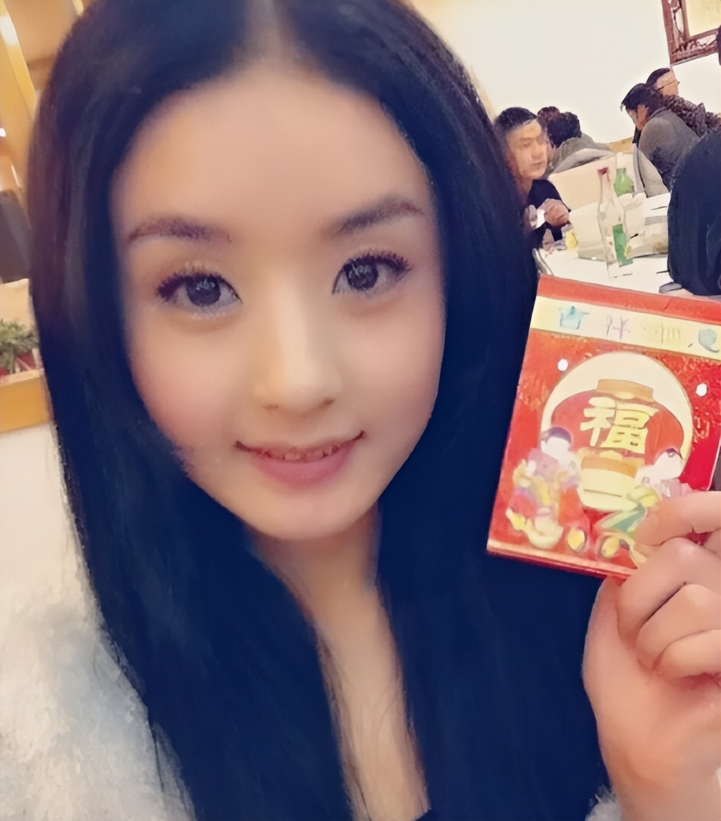 这一次,再多的名和利都“救”不了,丑闻不断、风光不再的赵丽颖