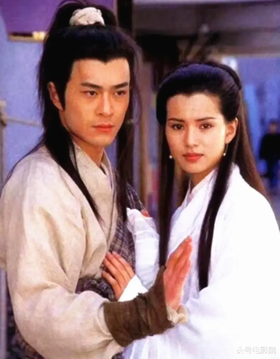 90岁香港女星,站着唱国歌!未婚无儿女,一个人去医院签遗体捐赠