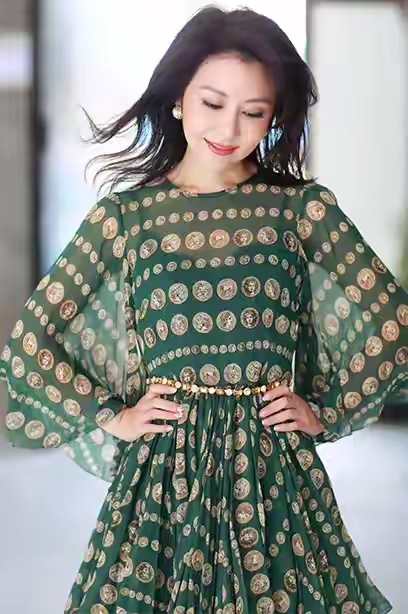 知性从容，智美并存——主播周瑛锋的独特风采！