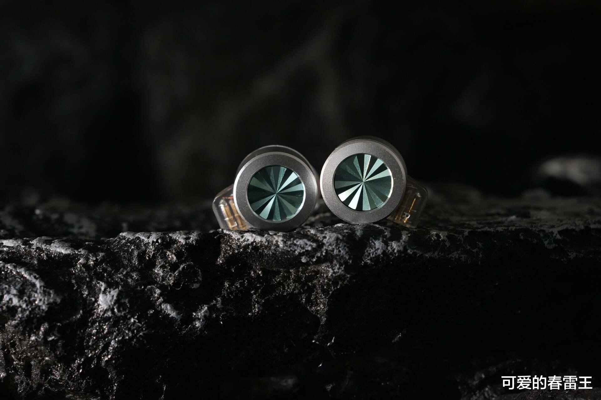 百元价位的全能音频伴侣：铄耳D02全场景HiFi耳机深度体验