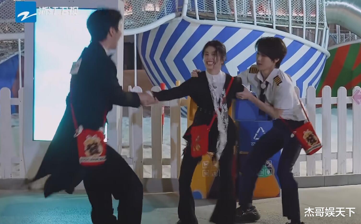 白鹿的“不按套路出牌”,绝对是对《跑男》最大的打脸