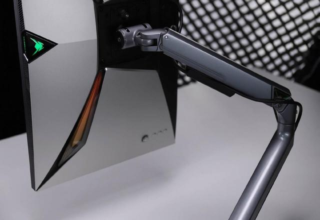 蚂蚁电竞ANTX3机械臂支架体验:零感调节,解锁舒适高效用屏新体验