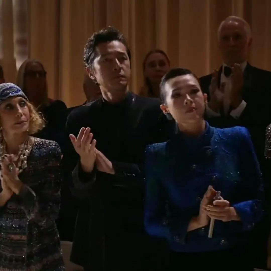 章子怡胡歌同场看秀！穿新中式展示东方美学，把欧美明星比下去了