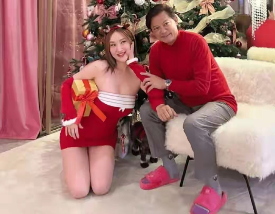 63岁移情别恋，65岁再婚娶小20岁学生，莫华伦的人生有多“精彩”