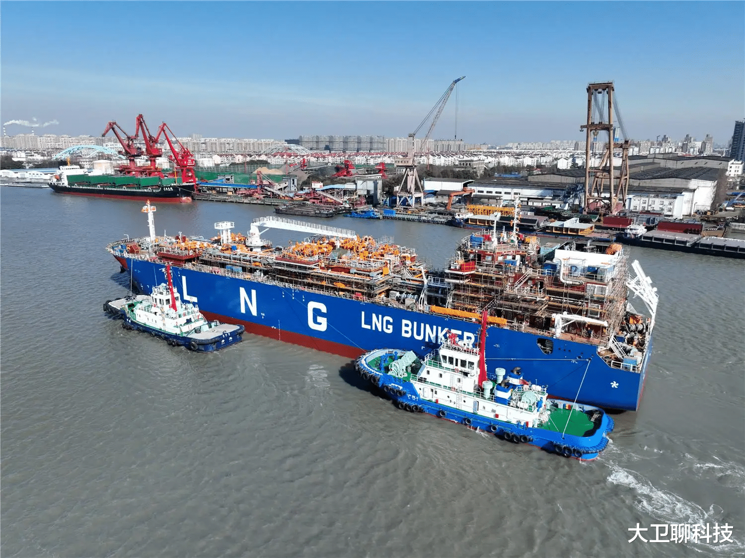 砍單3500億、扛不住了？特朗普考慮解禁美芯，外媒：說(shuō)好的安全呢