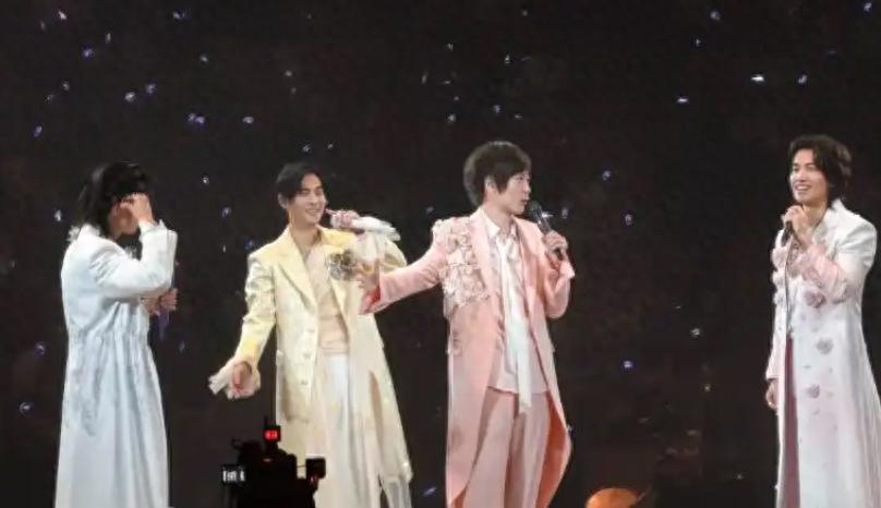 周渝民演唱会上首度回应朱孝天缺席，原来朱孝天并没有说谎