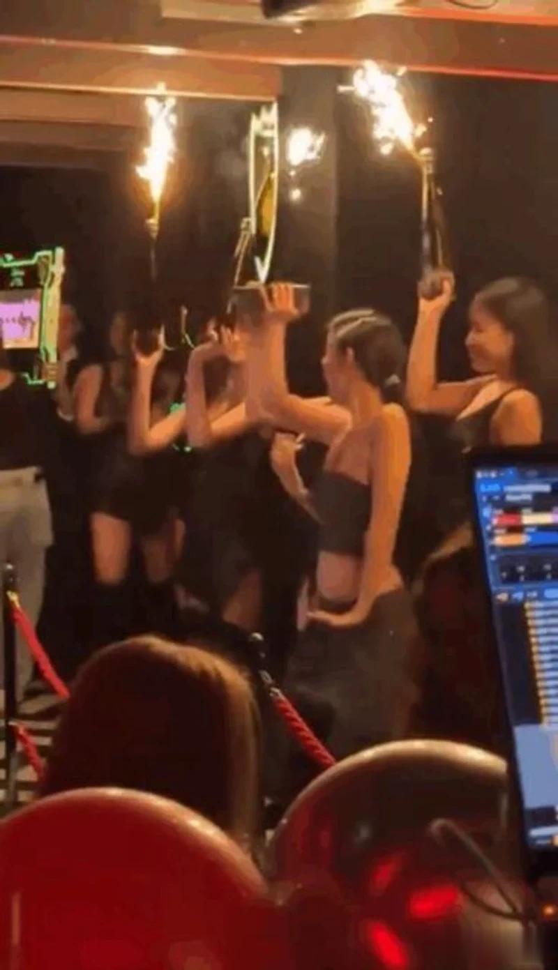 韩国女星30岁生日“玩很大”，日本夜店狂欢，被轰“拿生命在玩”