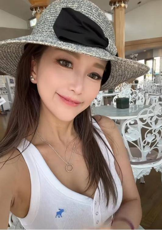 香港女星移民失败回香港,找工作的方式引发讨论!