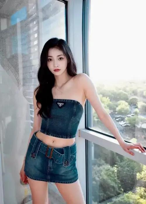 内地流行乐女歌手及影视演员周洁琼：跨界绽放的多栖艺人