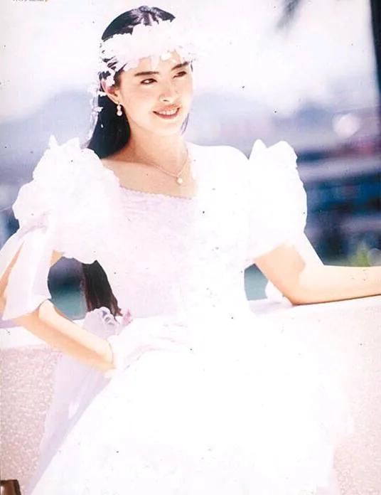 50位香港女星婚纱美图