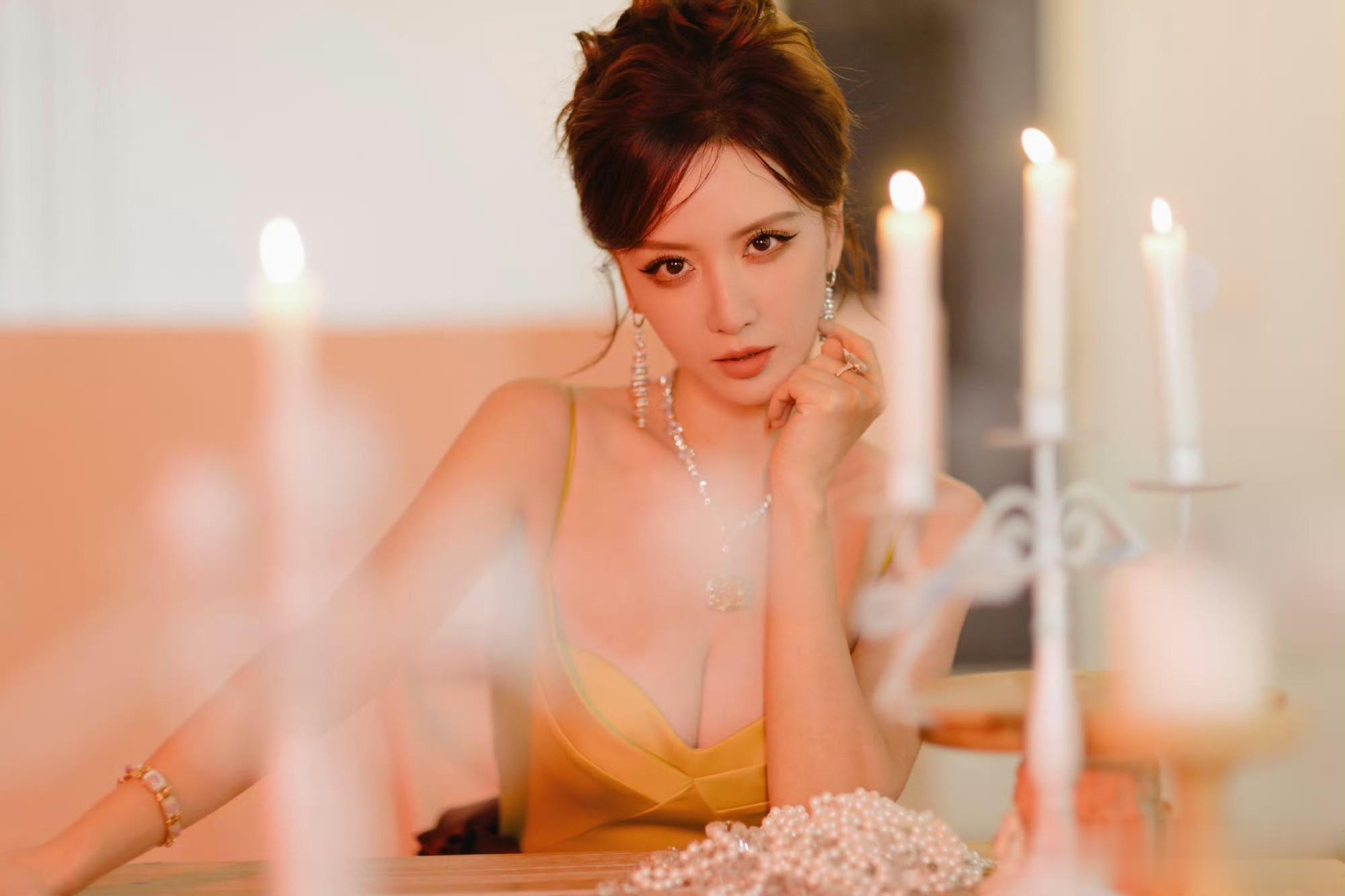 张萌｜Lafine2026春夏时装周缎面礼服《夏颂》 ???
