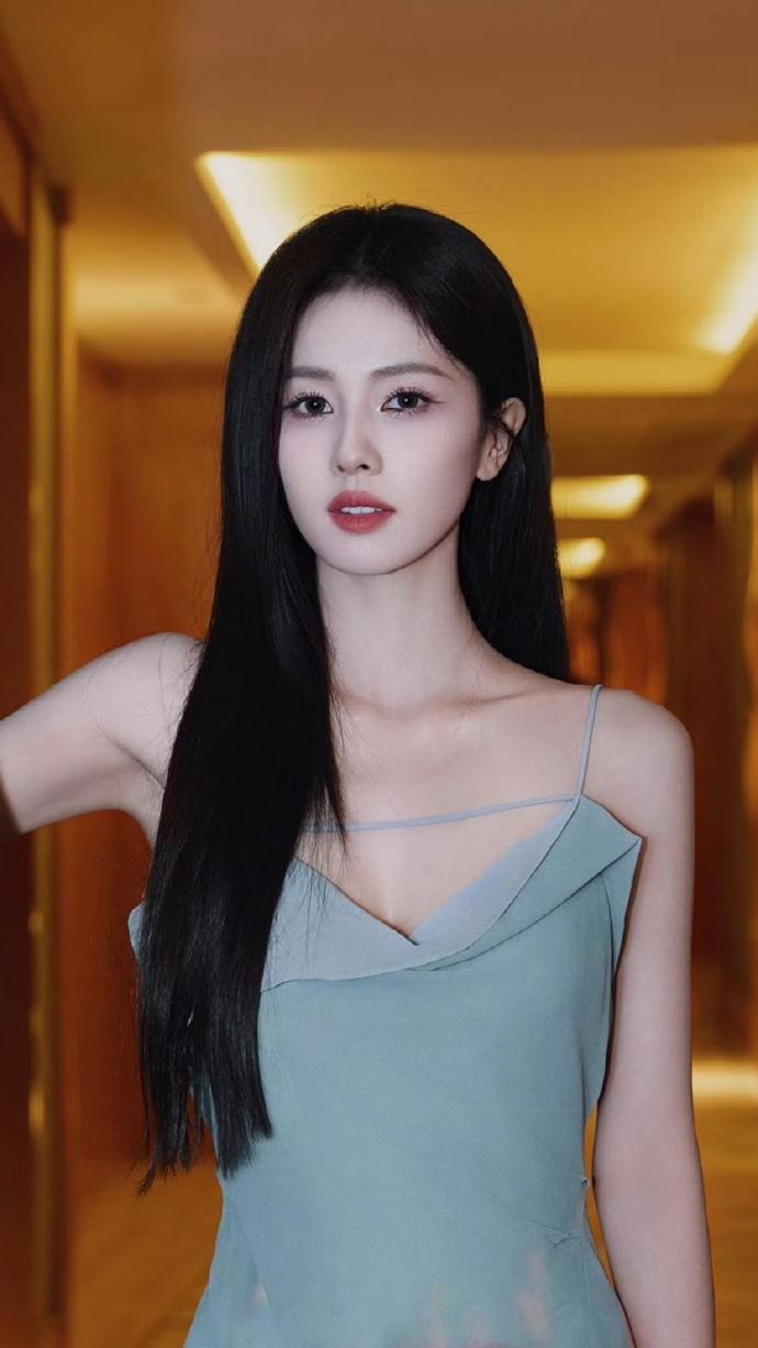 白鹿：从流量小花到实力演员的华丽转身！