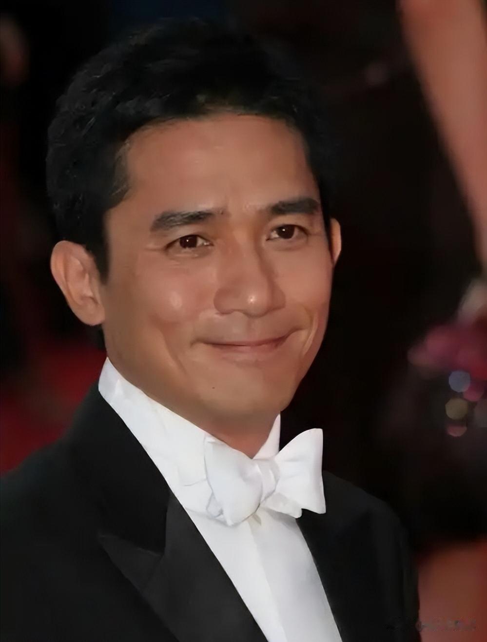 63岁梁朝伟不忍了!定居日本真相大白,张国荣的话总算有人信了