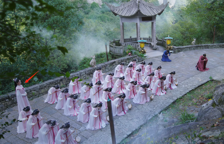 好家伙，唐嫣《念无双》开播就差评不断，观众的弃剧理由竟出奇的一致