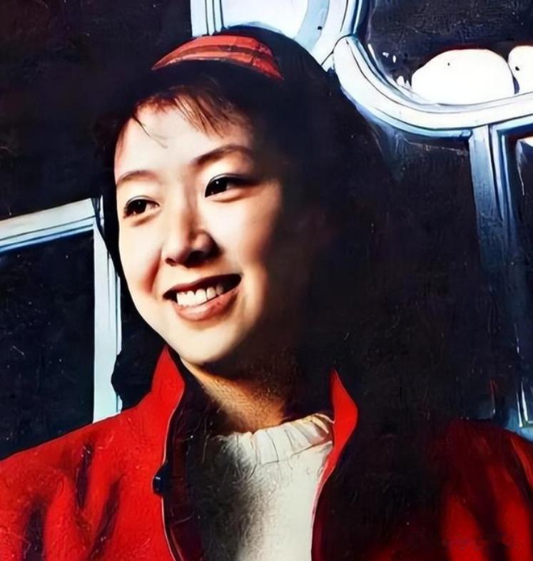 6次怀孕5次堕胎，终身不孕的她惨遭丈夫抛弃，二婚后又被宠上天