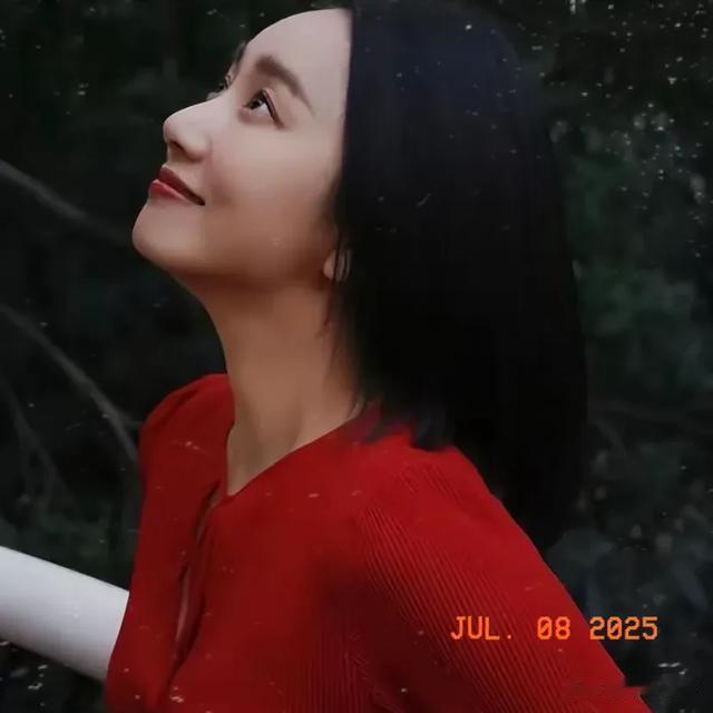 37岁她突然爆火!18年配角无人问,早已低调嫁人,老公是熟悉的他