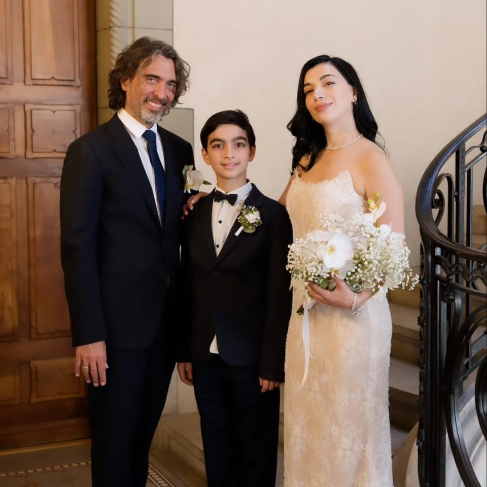 91岁索菲亚·罗兰久违现身，出席指挥家儿子婚礼，戴假发风采依旧