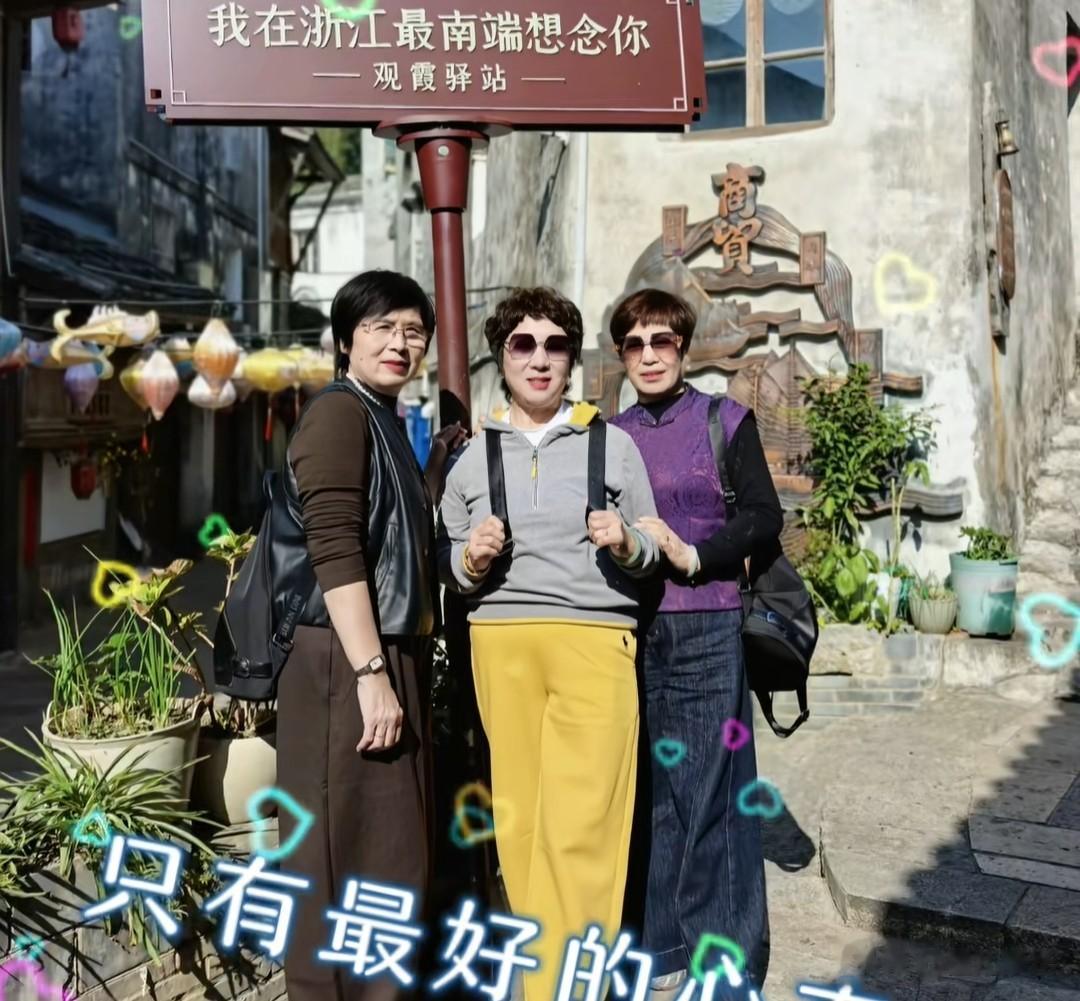 网友让哈爸包容瑾汐 被拉黑 瑾汐妈妈霸气回怼 瑾汐澄清一件事