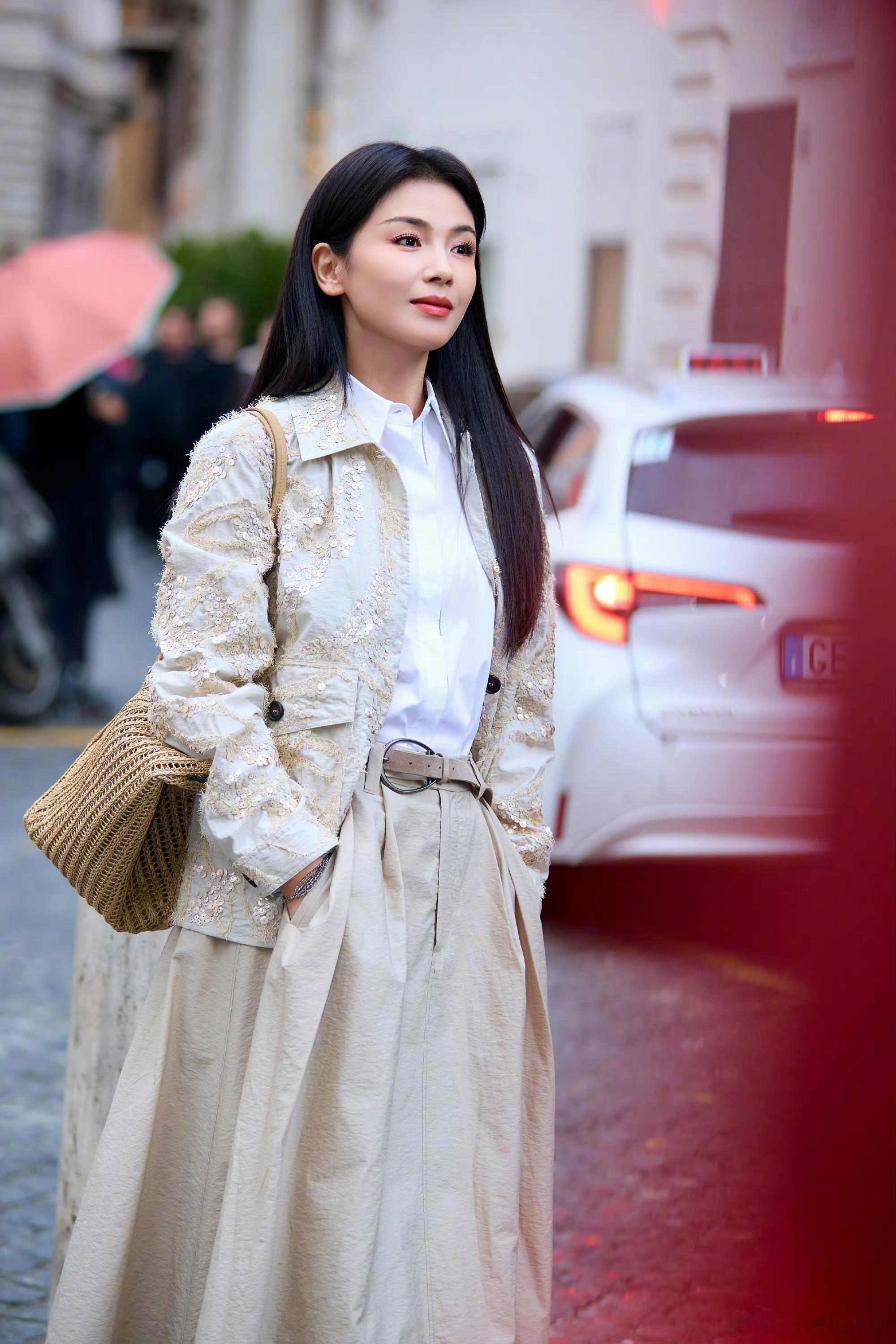 47岁的刘涛看起来好年轻,像27岁