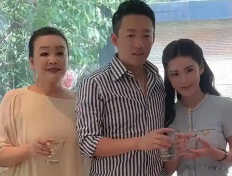 面子里子都丢了，看到马筱梅夸大S后，才懂汪小菲为何输给具俊晔