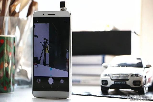 2149的小屏「MIX」,今天这新机来捣乱的吧