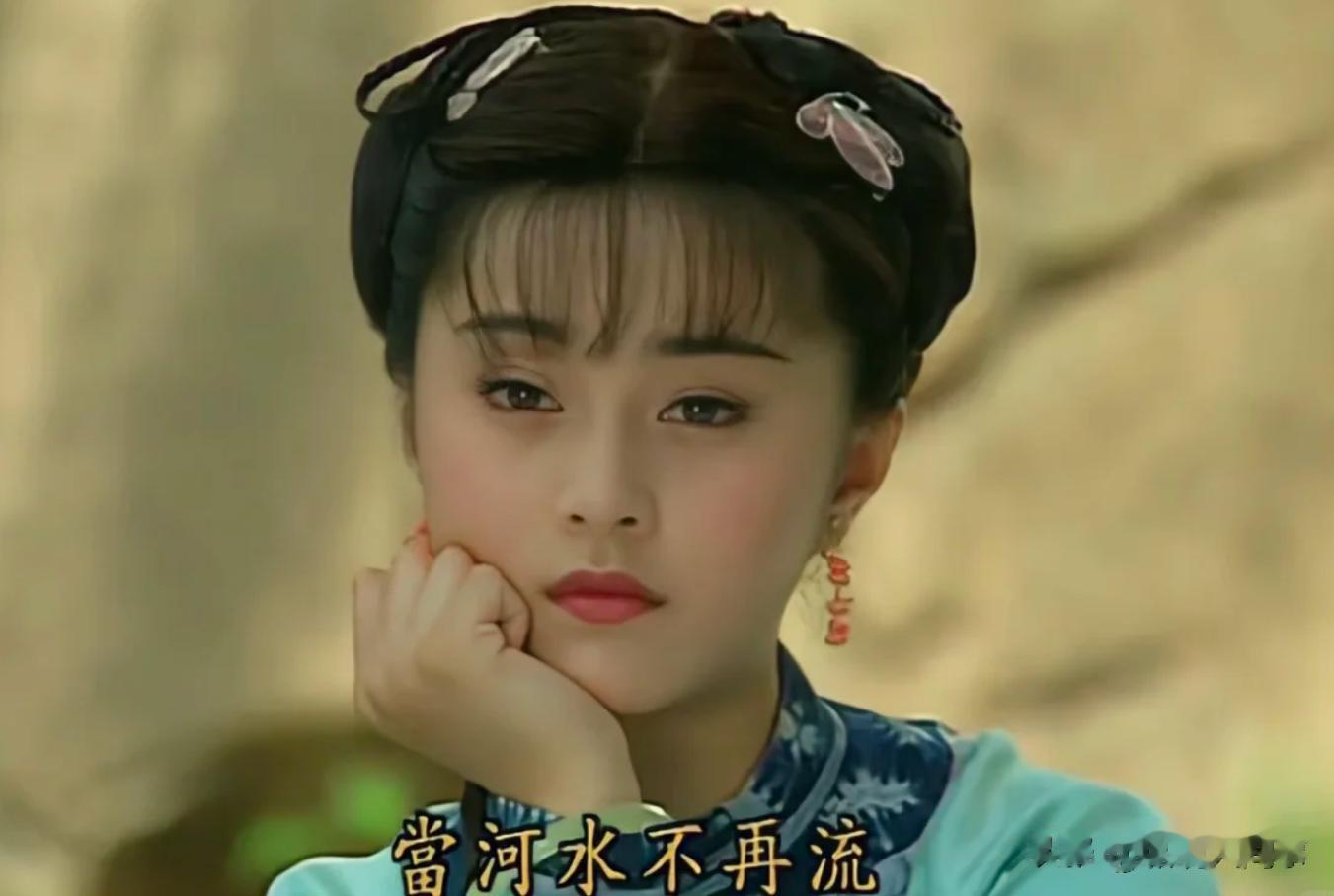 44岁范冰冰现身马来，生图下瓜子脸、皮肤白皙，如今无人识好心酸