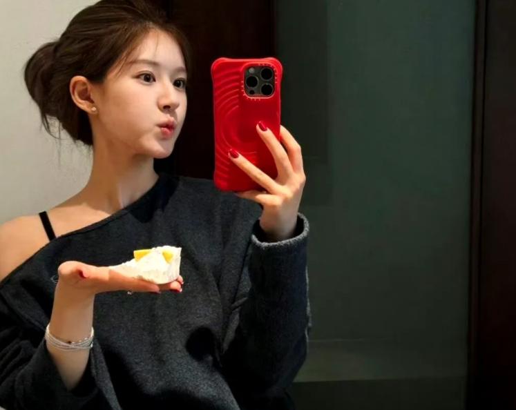 编剧汪海林说赵露思栽了,这么多前辈给赵露思打样,抄答案都不会