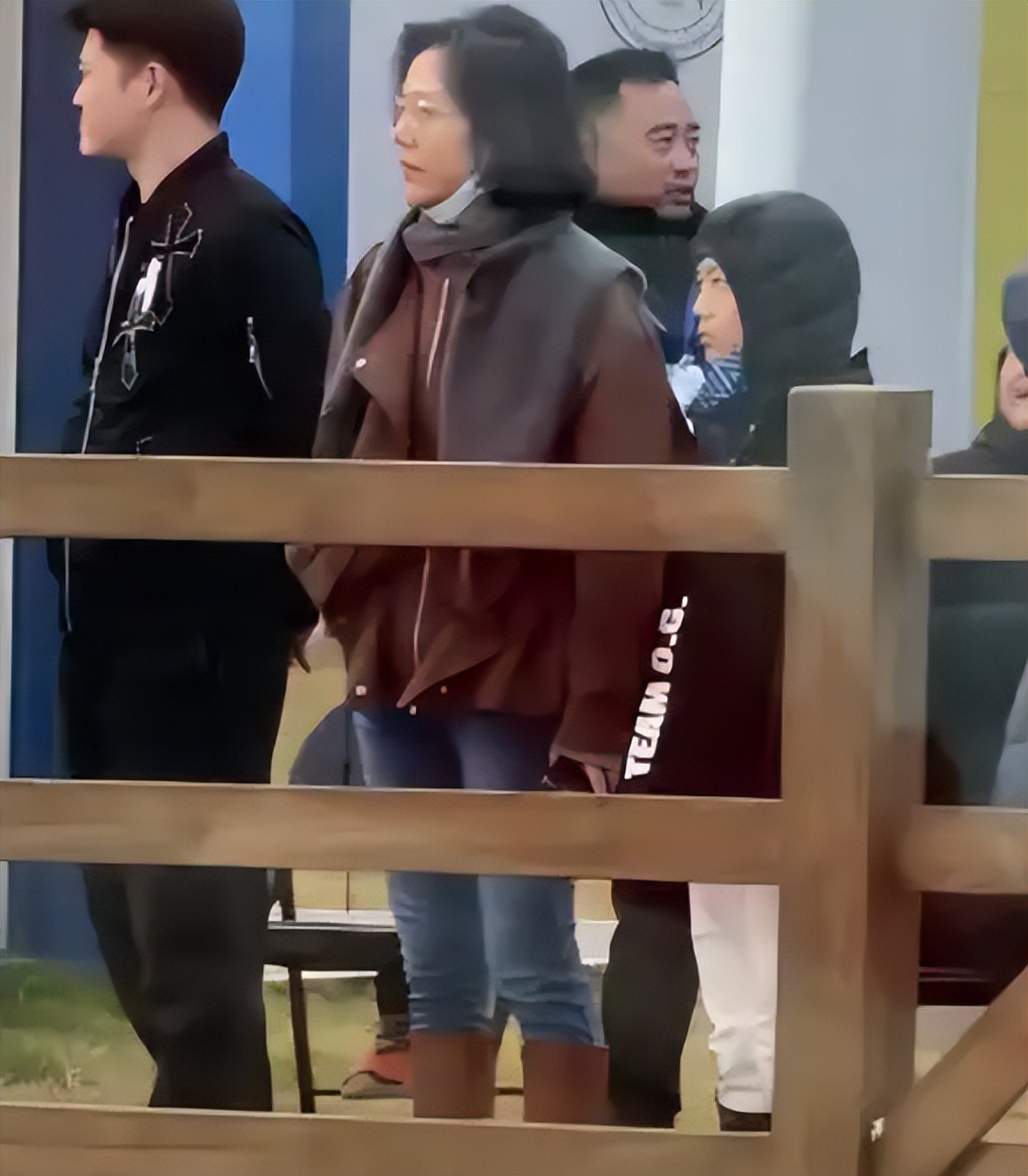 杨乐乐首谈和汪涵的婚姻问题，婚后全职一人带娃，自嘲有点想离婚