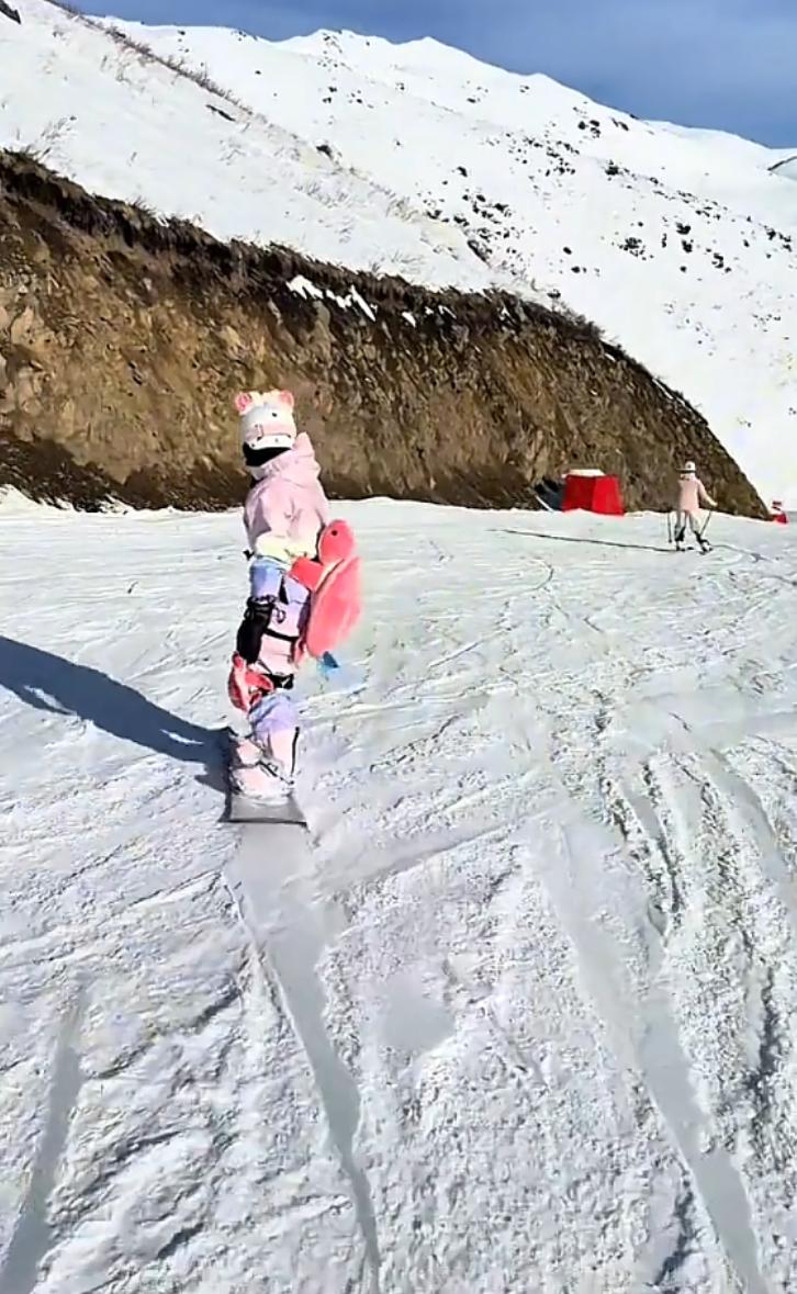 伏明霞没想到，与梁锦松恩爱23年，也逃不过\老少夫妻\的残酷现实