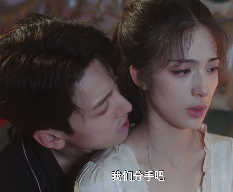 短剧又出黑马了!开播1天夺热度第1,男女主颜值在线演技惊艳