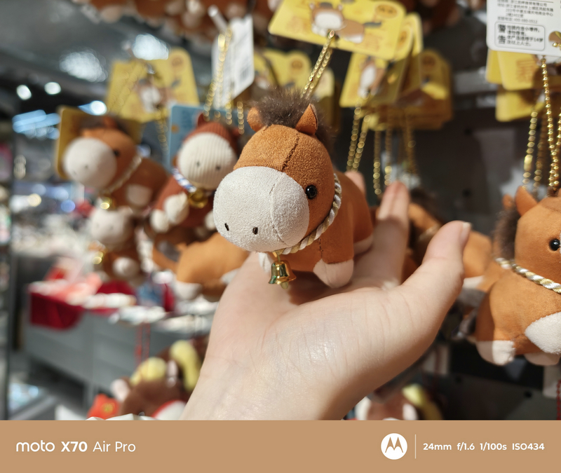 聯(lián)想moto X70 Air Pro評(píng)測(cè)：影像與AI的極致融合