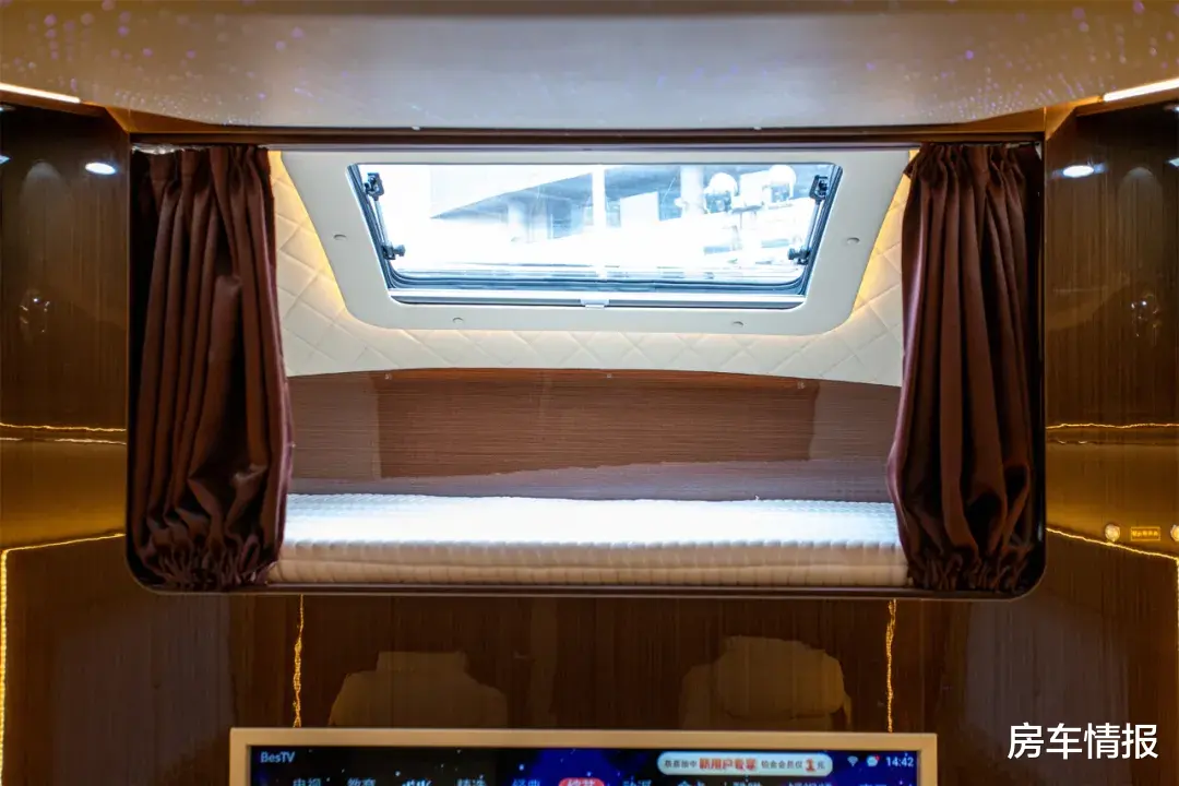 原价88万现在不到30万！国内独一份的商旅房车，设计有点离谱