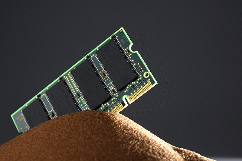 闪迪、SK海力士合作开发HBF