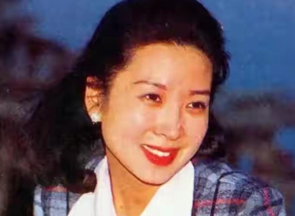 71岁吴海燕近况曝光:老公去世半年多,已定居上海,安静度过余生