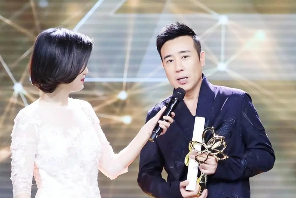 张艺谋没说错!不到24小时,官媒2次点名于和伟,内娱的风向变了