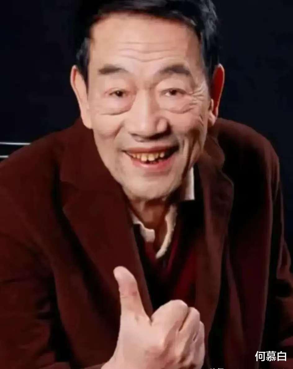 赵本山给杨少华送花圈,挽联上自称“老师”惹争议,两人有2000元交情