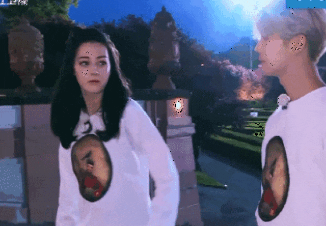 炒个CP，两个顶流闹成这样？