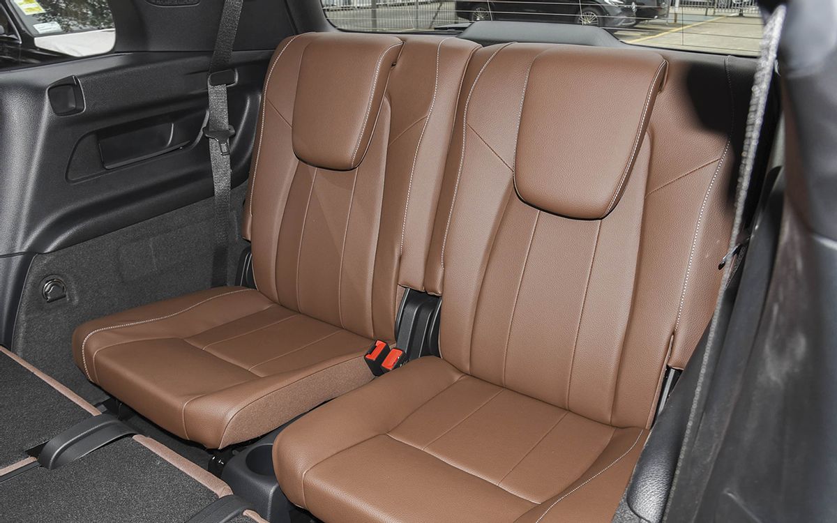 15万多就能买奔驰GLB，堪称性价比最高的奔驰，还不快抄底？