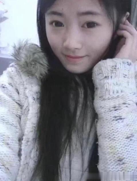 鞠婧祎早期参加美女大赛，如果是现在这颜值肯定会被淘汰吧