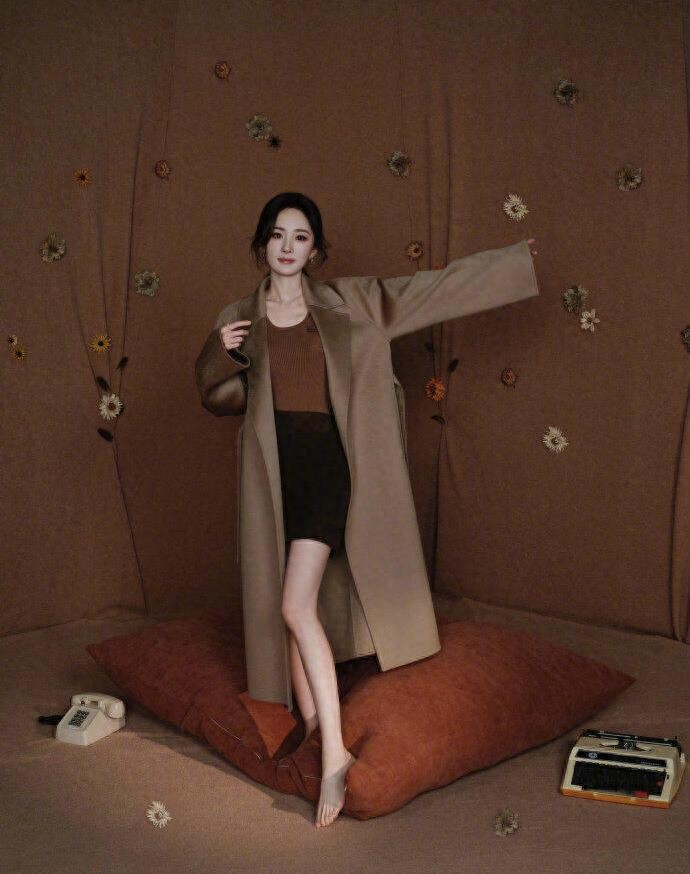 杨幂的身材管理直接满分！这也太顶了吧！