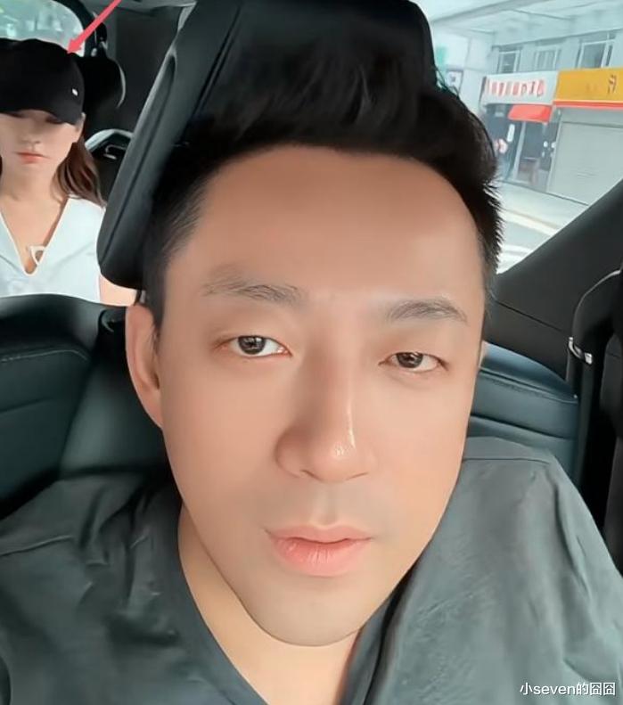 大S一双儿女近照曝光，汪小菲带他们过父亲节，两个孩子都爱爸爸