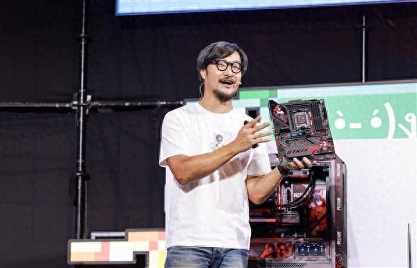 2799元！華碩RO姬首次駕臨AMD主板 還有首款AMD背插